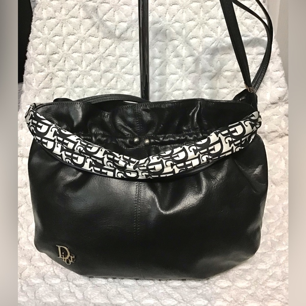 Christian Dior Leather Crossbody Bag/ Gold Chain - Picture 5 of 16
